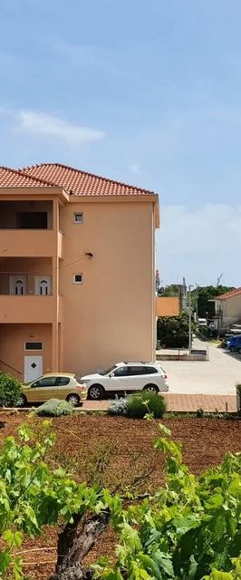 Apartmanok Parkolóhellyel Trogir - 25305