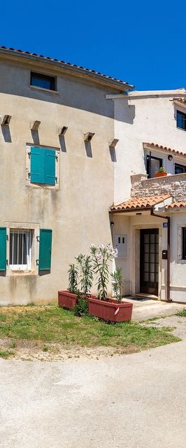 Apartmanok Parkolóhellyel Krnica, Marcana - 25317 Krnica