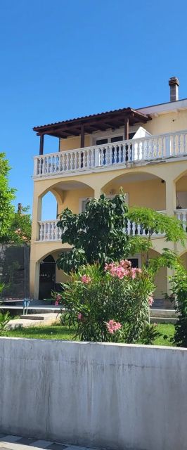 Apartmanok Parkolóhellyel Sveti Filip I Jakov, Biograd - 25392 Sveti Filip I Jakov