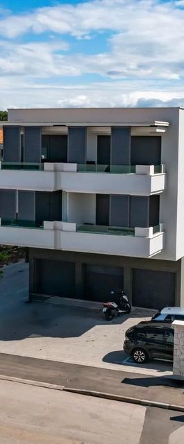 Apartmanok Parkolóhellyel Zadar - 25445