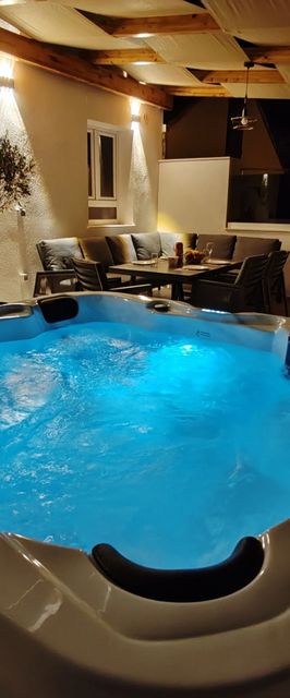 Apartmanok A Tenger Mellett Omis - 24878 Omiš