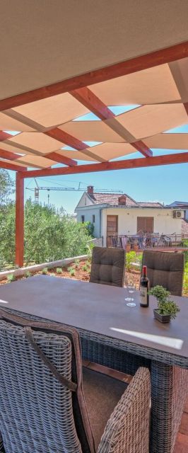 Anovi Holiday Homes Okrug Gornji