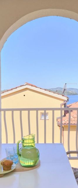 Apartments Meri Okrug