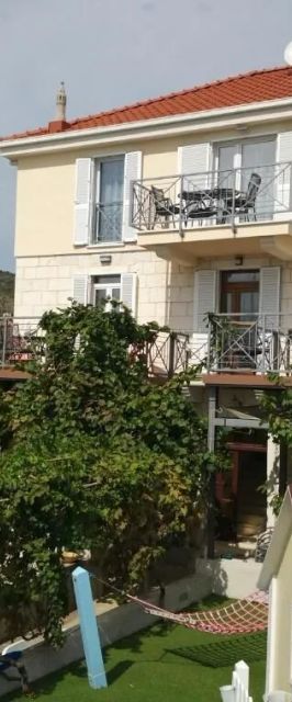Family-friendly Apartments With Swimming Pool Seget Donji Trogir - 25167