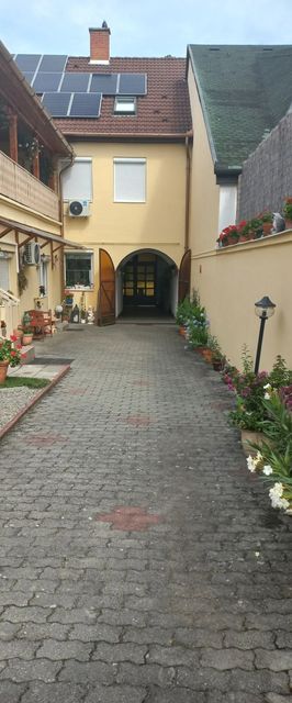 Amulett Apartmanház Eger