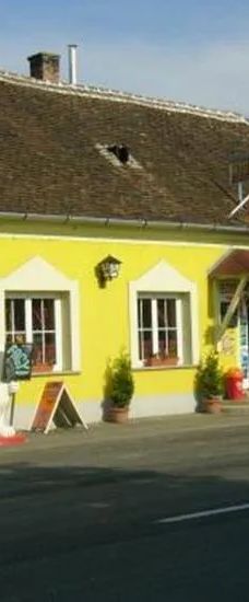 Cafe Rick Kávéház és Panzió Nádasd