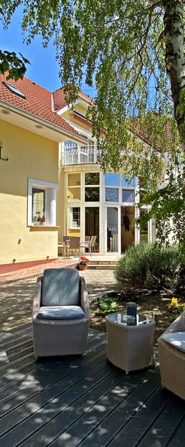 Penta Lux Hotel és Apartman Tata