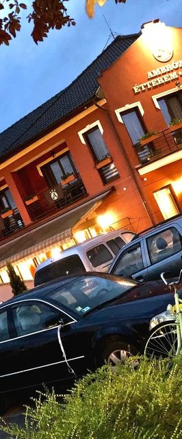 Ambrózia Étterem és Panzió**** Kazincbarcika