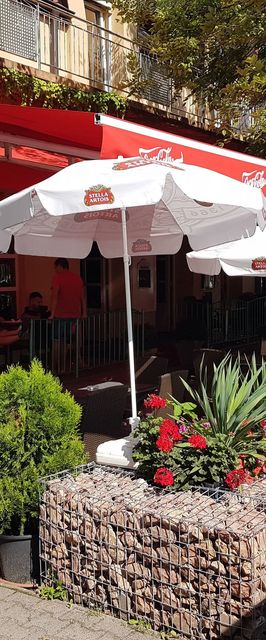 Club Haus*** 502 Kalocsa