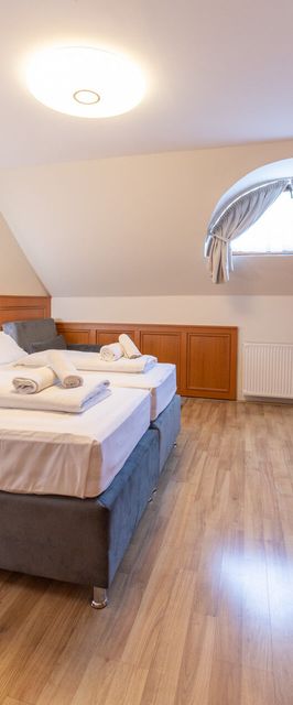 Szinbád Hotel Pécs