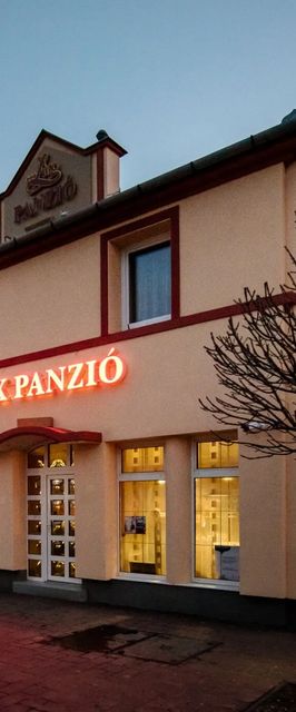Lux Panzió Szarvas