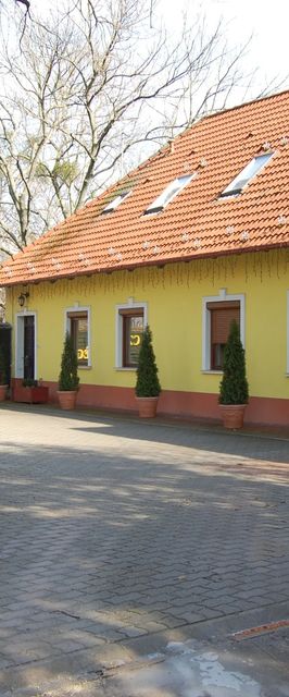 Czérna Vendégház Tata