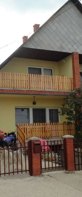 Marsovszki Családi Ház Balatonszárszó