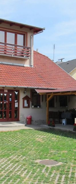 Tavi-fészek Fogadó Bánk