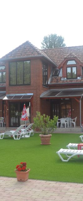 Mediterrán Medencés Apartmanház Szántód