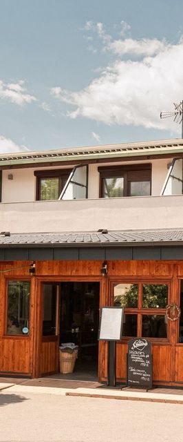 Vadkacsa Étterem Panzió Balatonkenese