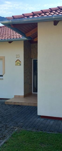 Petra Apartmanház Kehidakustány