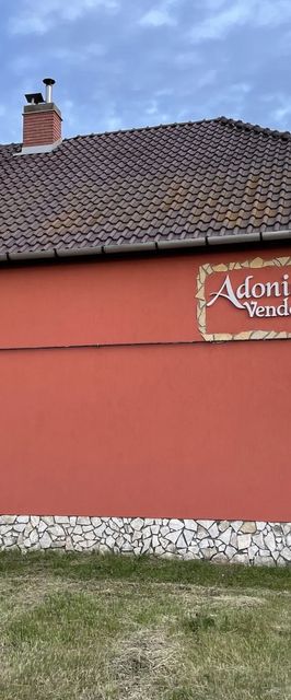 Adonisz Vendégház Mórahalom