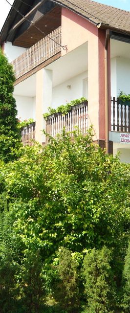 Éva Apartmanház Bük