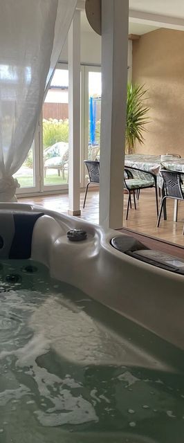 Kökszi Beach Nyaralóházak Balatonszabadi