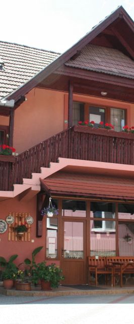 Pensiunea Sziklakert Corund