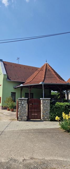 Árendás Vendégház Kehidakustány