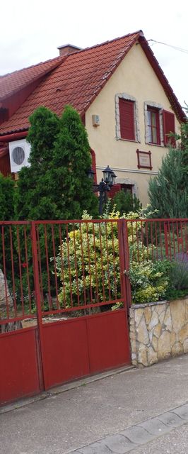 Nóra Vendégház Abádszalók