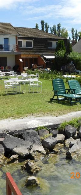 Évi Apartmanok Szántód