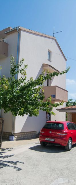 Apartmani Mladen Biograd na Moru