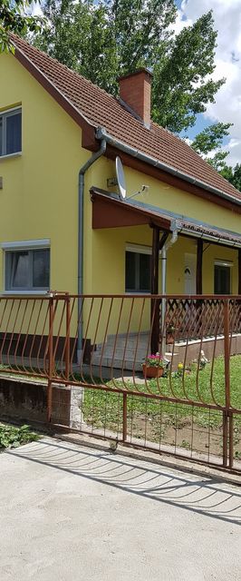 Gabi Szálló Poroszló