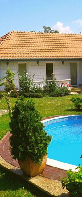 Fehérház Abádszalók