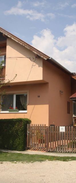 Sari Vendégház Lipót