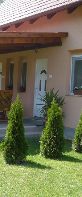 Eszter Apartmanház Hajdúszoboszló