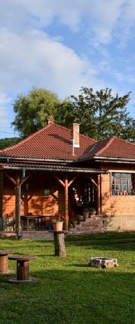 Halháza Vendégház Sirok