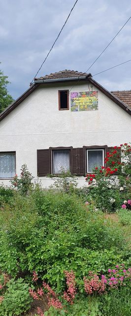 Virágoskert Vendégház Nagybörzsöny