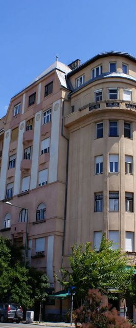 Green Door Family Apartment Budapest