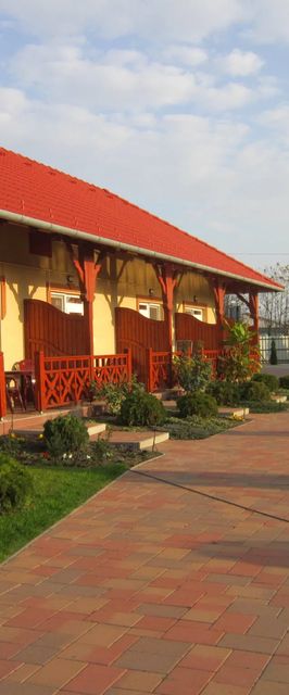 Hőforrás Szállások Cserkeszőlő