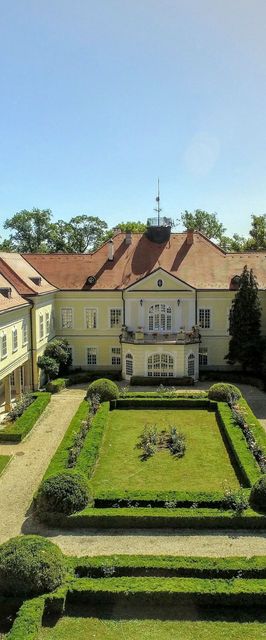 Szidónia Kastélyszálloda Röjtökmuzsaj