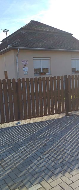 Kun Vendégház Kisar