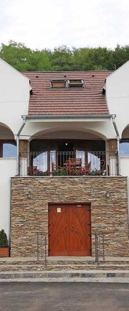 Kállai vináreň a penzión Fiľakovo