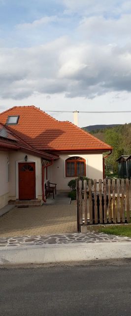 Csenkő-Pataki Vendégház Telkibánya