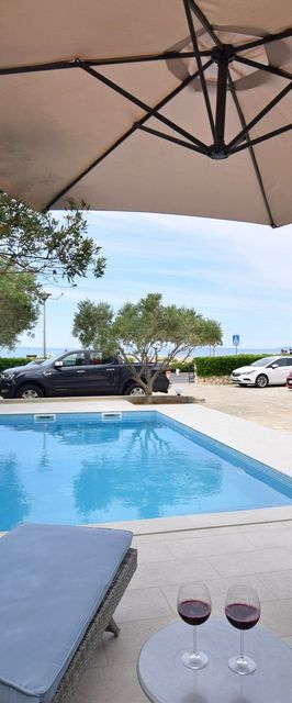 Apartments Daniela Della Novalja