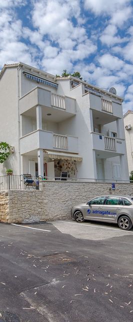 Apartment Mariner Sutivan