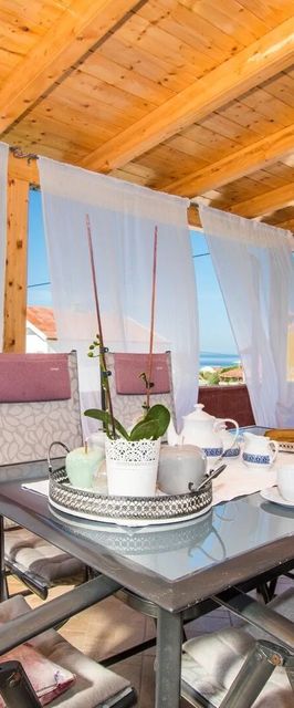 Apartment Sunny Terrace Oasis Povljana