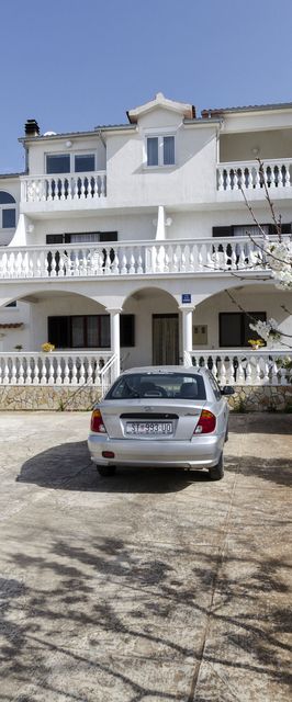 Apartments Mime Pirovac