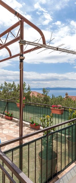 Apartments Josip Makarska