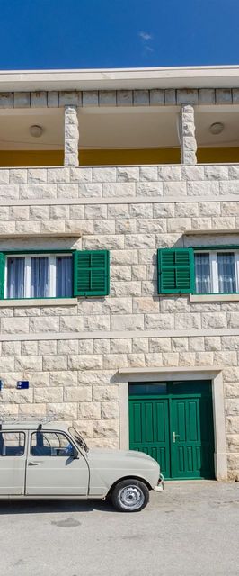 Apartments Franka Povlja