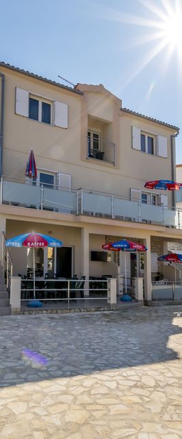 Apartments Sara Razanj