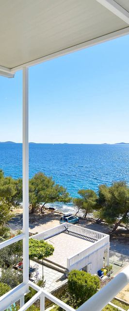 Apartments Mijo Murter