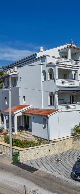 Apartments and Room Danijel Sv. Filip i Jakov